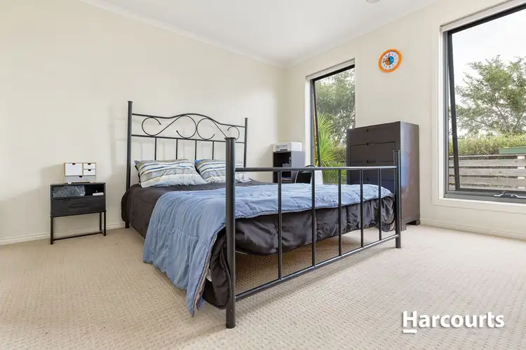 Fifth view of Homely house listing, 32 Ardent Crescent, Cranbourne East VIC 3977