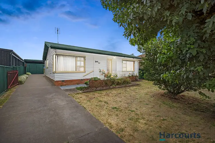 31 Margaret Street, Wendouree VIC 3355