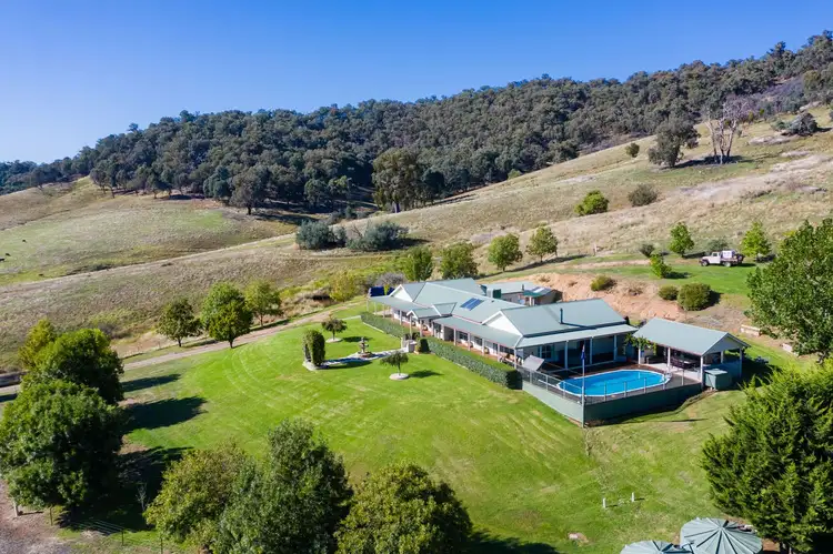155 Basin Creek Road, Yackandandah VIC 3749