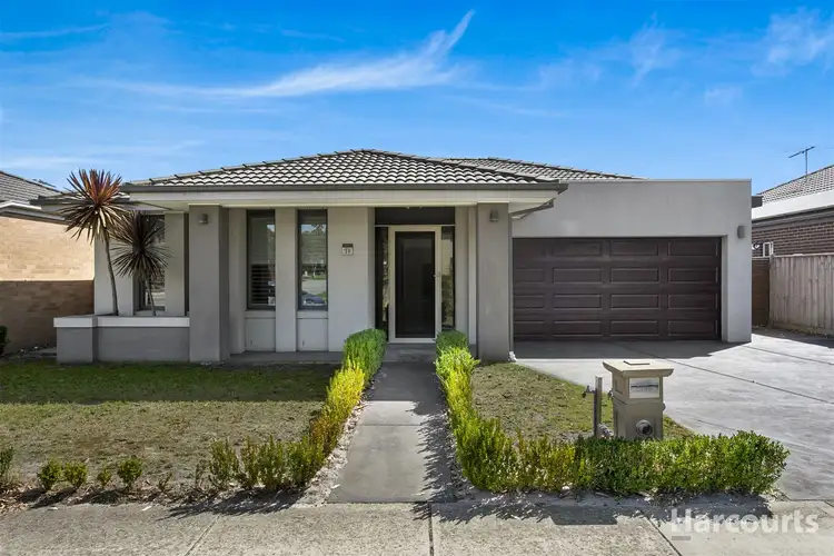 28 Mannavue Boulevard, Cranbourne North VIC 3977