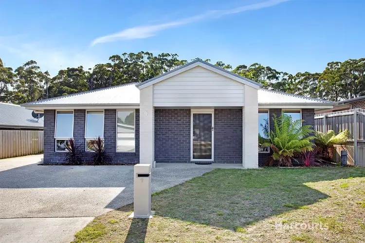 9 King Drive, Wynyard TAS 7325