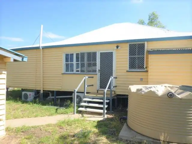 3 Moore Street, Dirranbandi QLD 4486