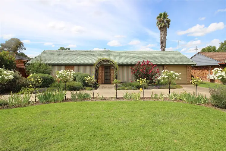 26 Cutler Avenue, Cootamundra NSW 2590