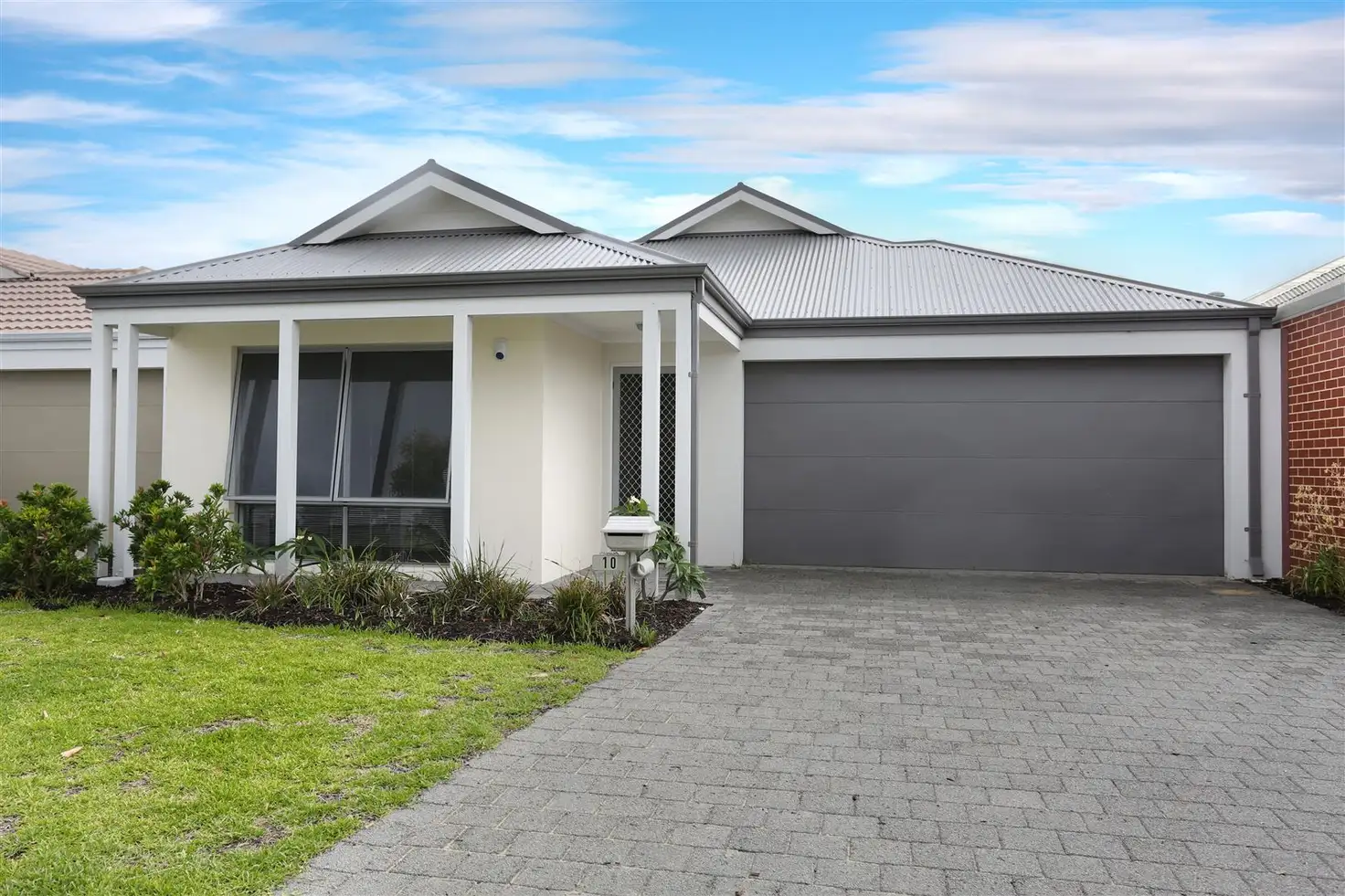 Main view of Homely house listing, 10 Addington Loop, Piara Waters WA 6112