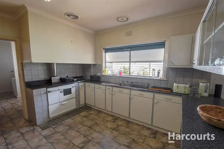 Fourth view of Homely house listing, 15 Bowen Street, Horsham VIC 3400