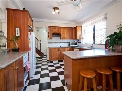 Fifth view of Homely house listing, 34 Compass Court, Mermaid Waters QLD