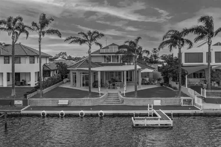 20 Warren Place, Dudley Park WA 6210