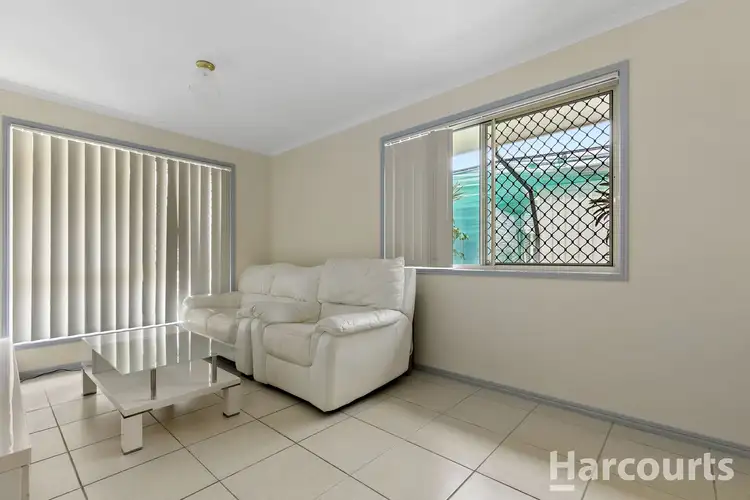 Sixth view of Homely house listing, 4 Fiona Court, Urangan QLD 4655