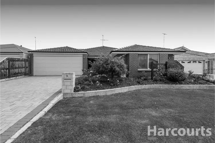 15 Alba Pass, Halls Head WA 6210