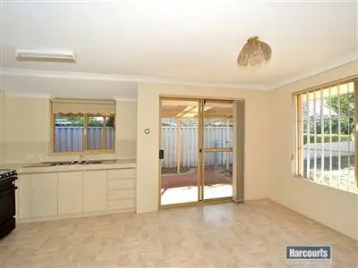 Fifth view of Homely unit listing, 8A Albermarle Close, Coodanup WA 6210