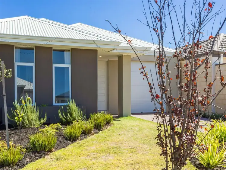 Main view of Homely house listing, 6 Macadamia Loop, Piara Waters WA 6112
