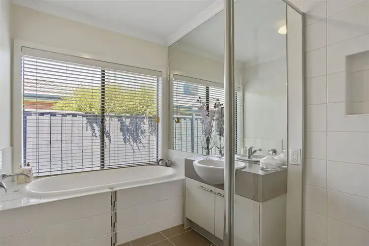 Sixth view of Homely house listing, 5 Bushranger Boulevarde, Cranbourne East VIC 3977