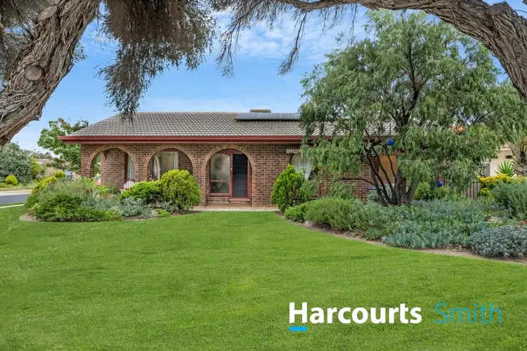 1 Pialba Grove, West Lakes Shore SA 5020