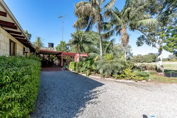 25 Delich Road, Carabooda WA 6033