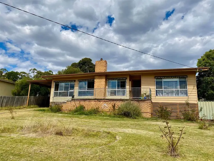 7 Silvester Street, Casterton VIC 3311