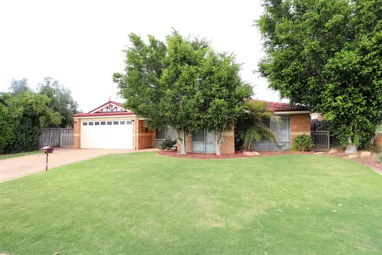 6 Woollybush Road, Ellenbrook WA 6069