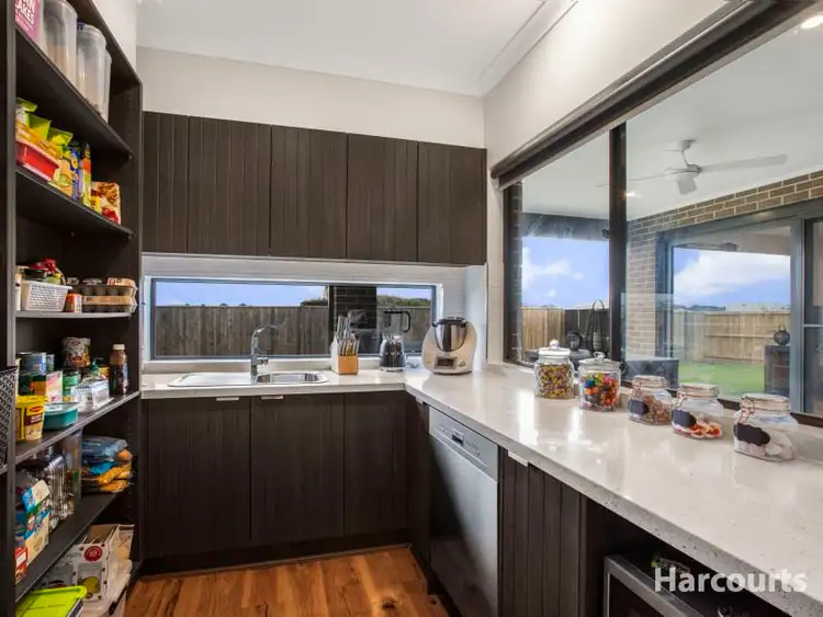 Fifth view of Homely house listing, 32 Paramount Drive, Warragul VIC 3820