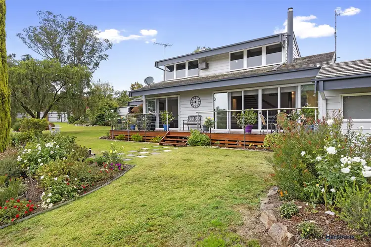 Second view of Homely house listing, 31 Myrtle Street, Alexandra VIC 3714