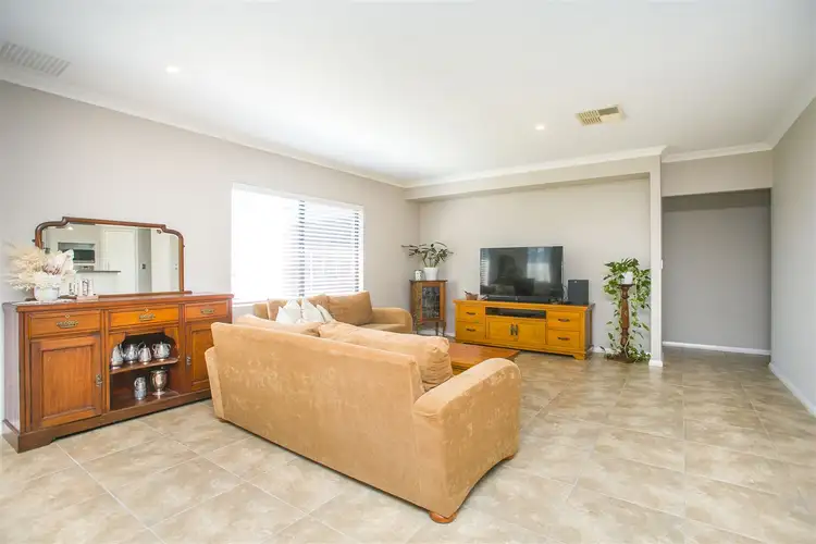 Fifth view of Homely house listing, 7 Kembla Circle, Madeley WA 6065