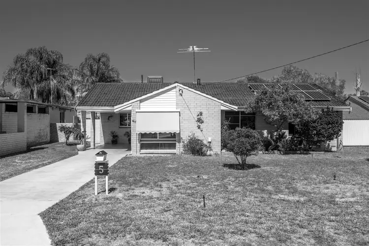 5 Casuarina Place, Pinjarra WA 6208