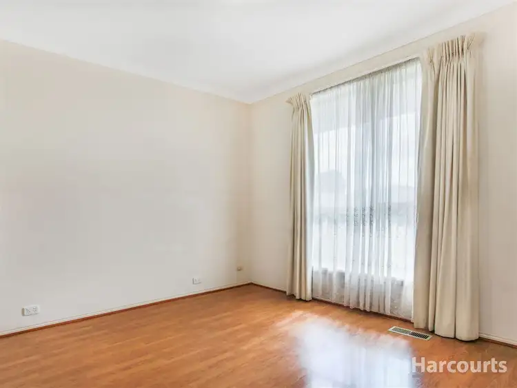 Fourth view of Homely house listing, 3 Tomasetti Crescent, Narre Warren VIC 3805