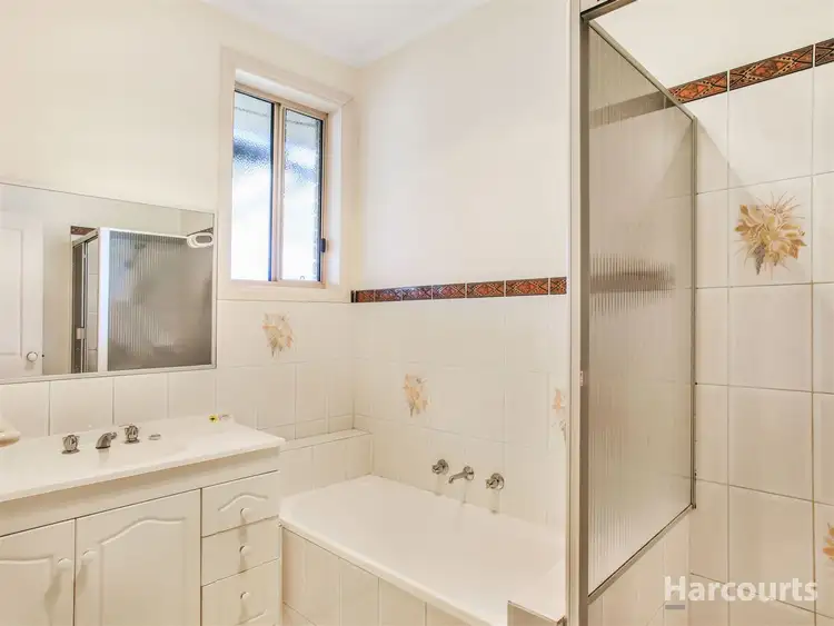 Fifth view of Homely house listing, 3 Tomasetti Crescent, Narre Warren VIC 3805