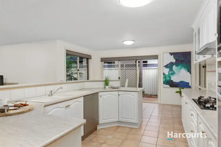 Sixth view of Homely house listing, 2 Cairn Curren Close, Rowville VIC 3178