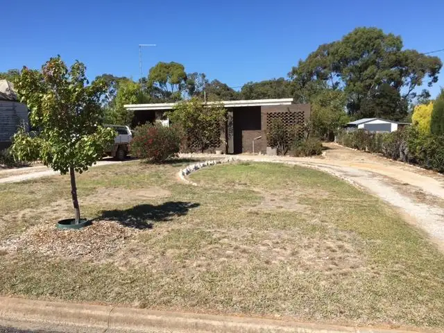 4 Long Street, St Arnaud VIC 3478