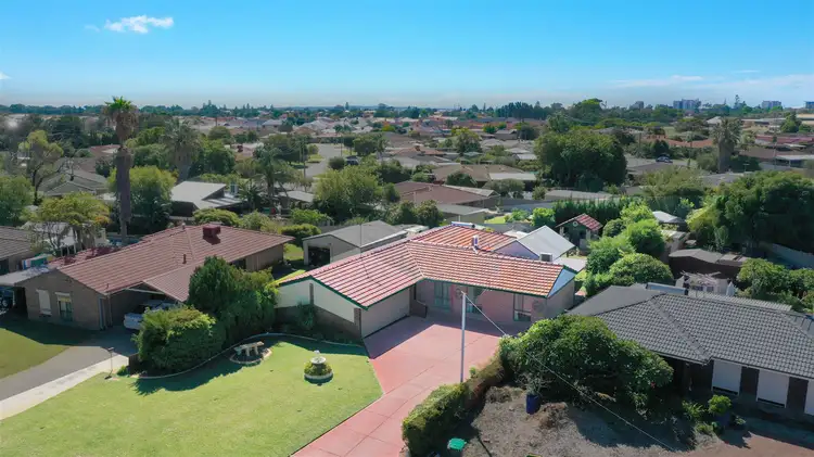 15 Chidley Place, Rockingham WA 6168