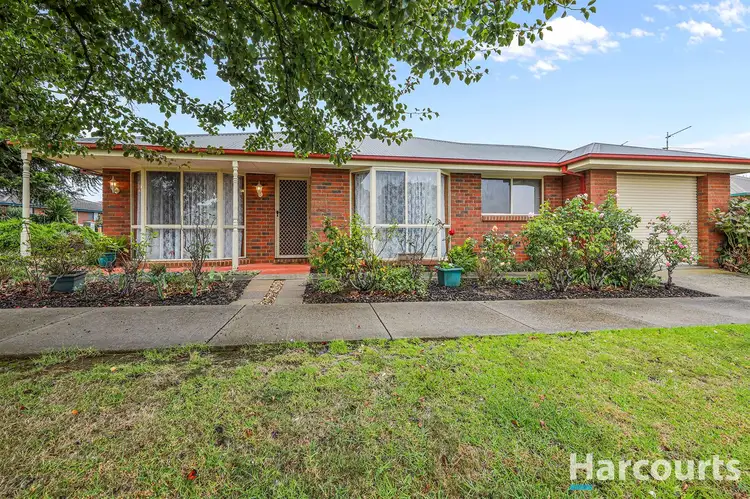 Second view of Homely unit listing, 2 Rees Close, Drouin VIC 3818