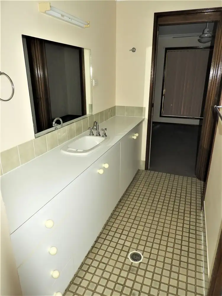 Fourth view of Homely house listing, 39 Garden Ave, Warren NSW 2824
