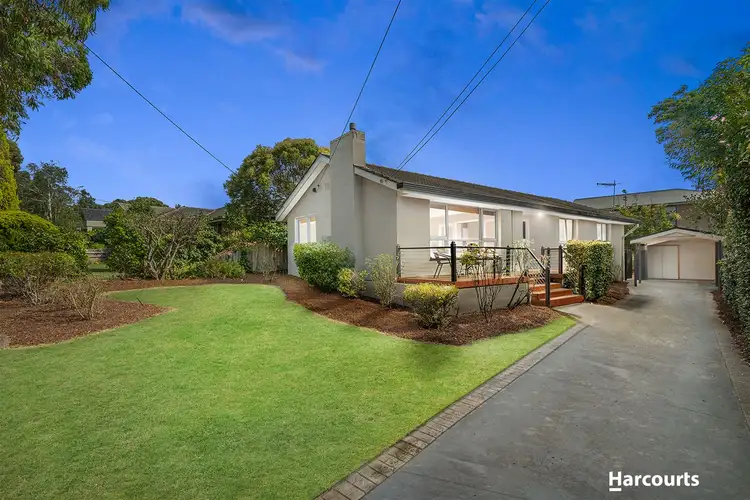 16 Poole Street, Burwood VIC 3125