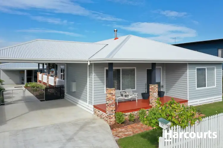 12 Kitchener Avenue, Beauty Point TAS 7270