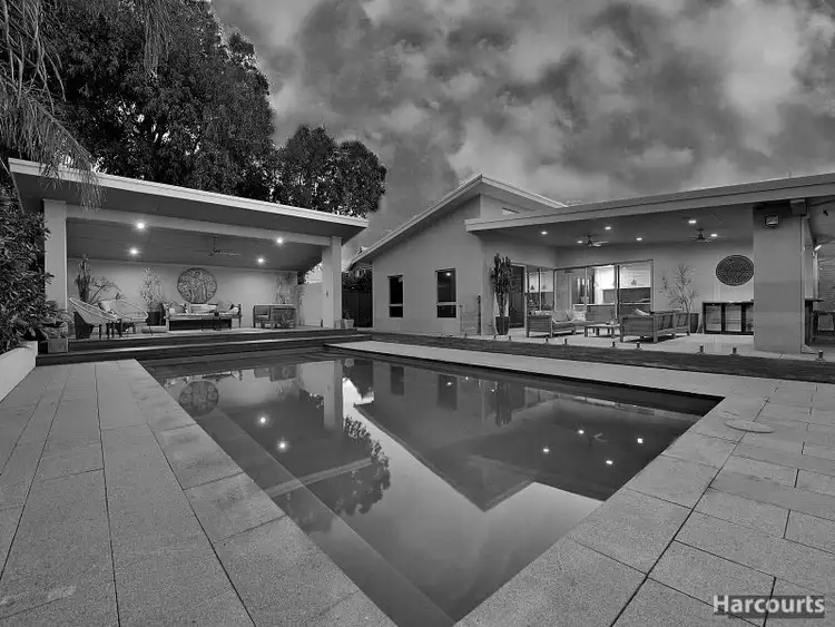 1 Muir Street, Halls Head WA 6210