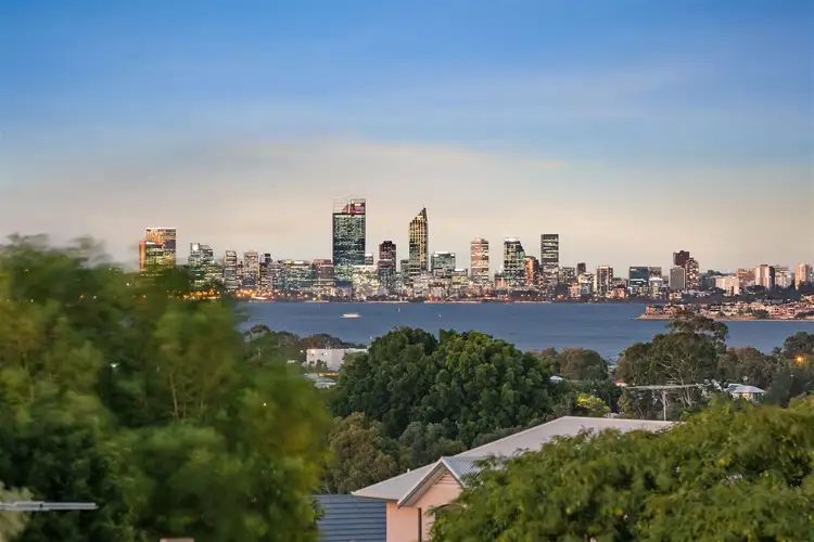 19 Olding Street, Melville WA 6156