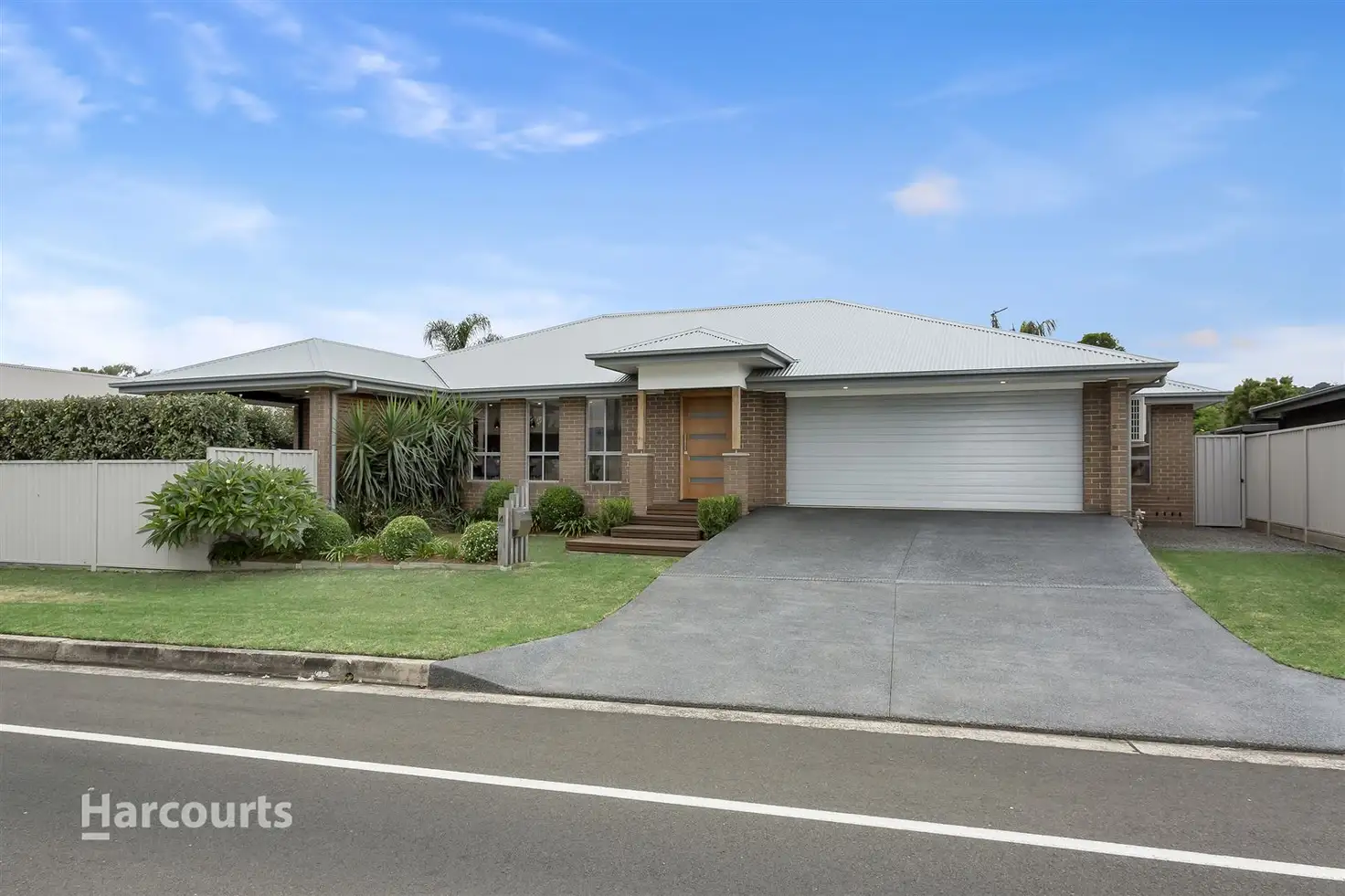 Main view of Homely house listing, 4 Moore Street, Oak Flats NSW 2529