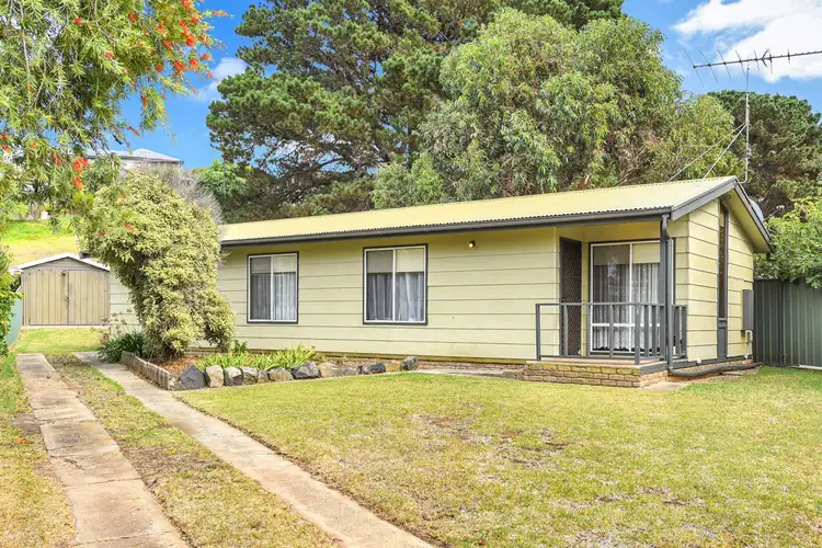25 Higgins Street, Encounter Bay SA 5211