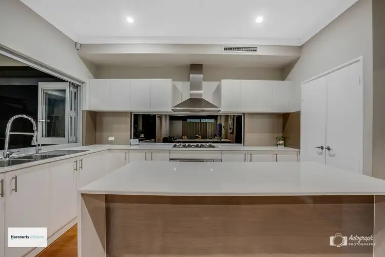 Sixth view of Homely house listing, 6 Manito Place, Landsdale WA 6065