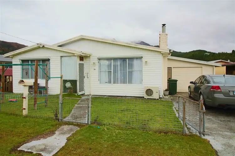 16 Sedgewick Street, Queenstown TAS 7467