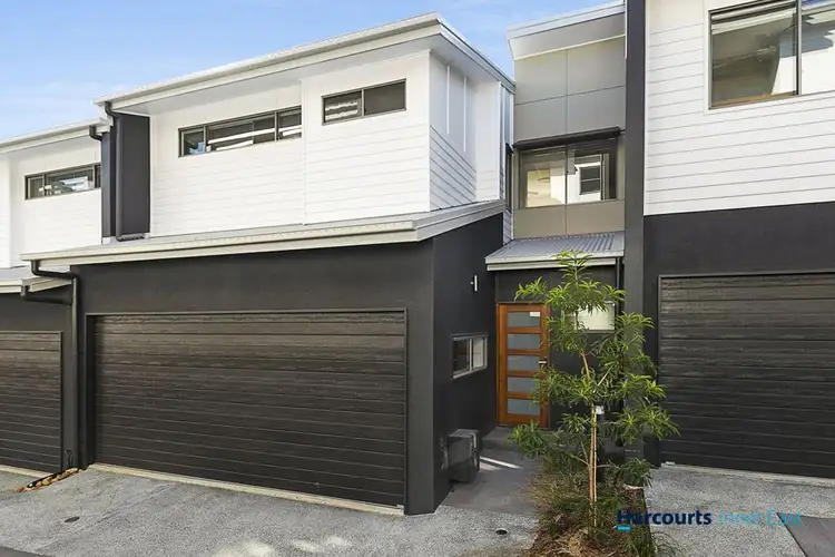2/51 Railway Parade, Norman Park QLD 4170