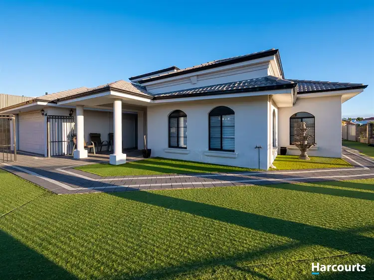 Fifth view of Homely house listing, 2 Lilly Pilly Lookout, Halls Head WA 6210