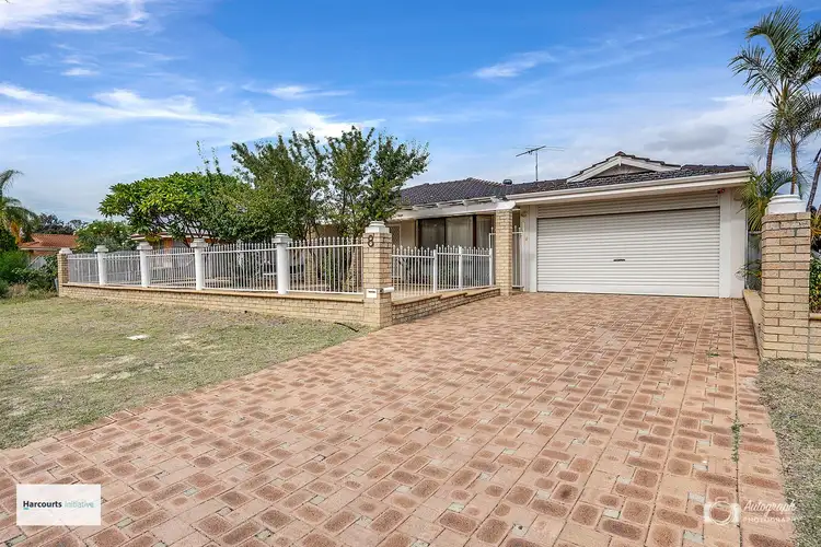 8 Paloma Loop, Marangaroo WA 6064