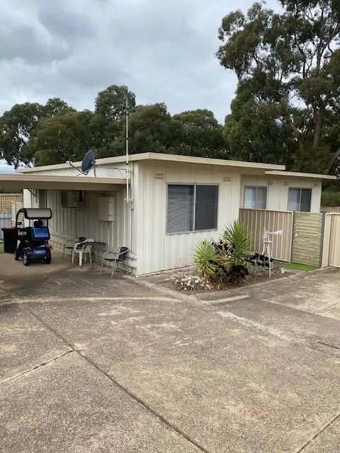 17 Barkly Street West