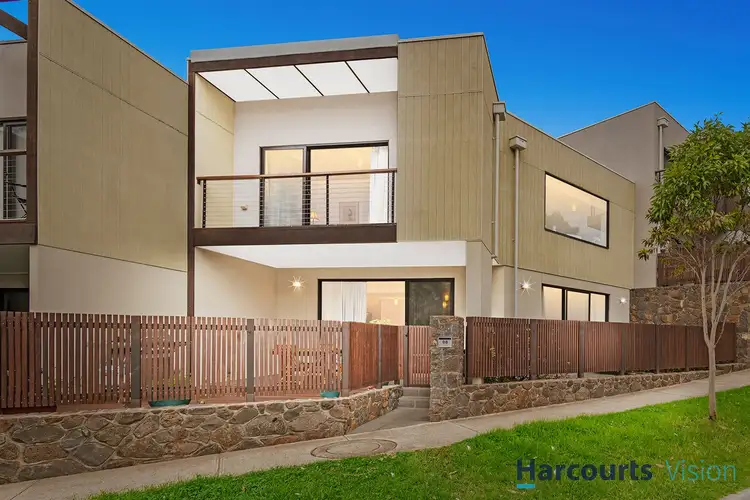 88 Valley Lake Boulevard, Keilor East VIC 3033