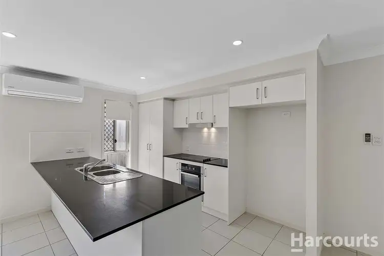 69 Bradman Way, Urangan QLD 4655