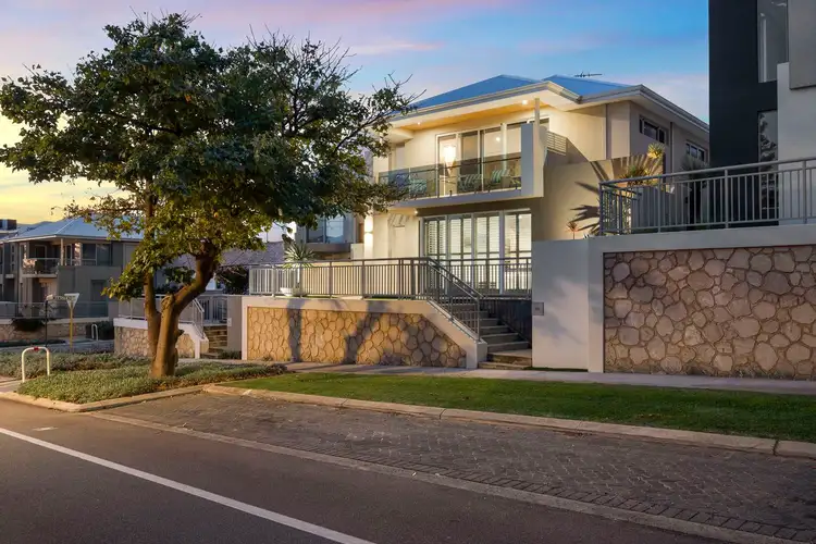 40 Pantheon Avenue, North Coogee WA 6163