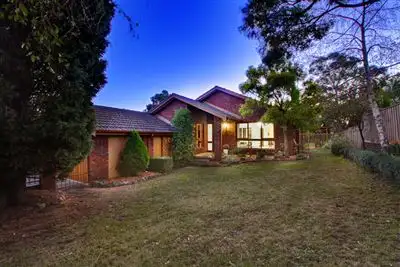4 Mara Close, Wantirna South VIC