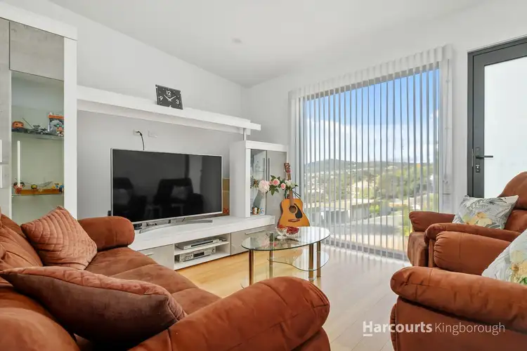 Sixth view of Homely unit listing, 2/28 Pearl Place, Blackmans Bay TAS 7052