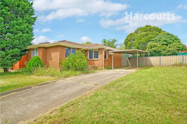 48 Cleopatra Drive, Rosemeadow NSW 2560