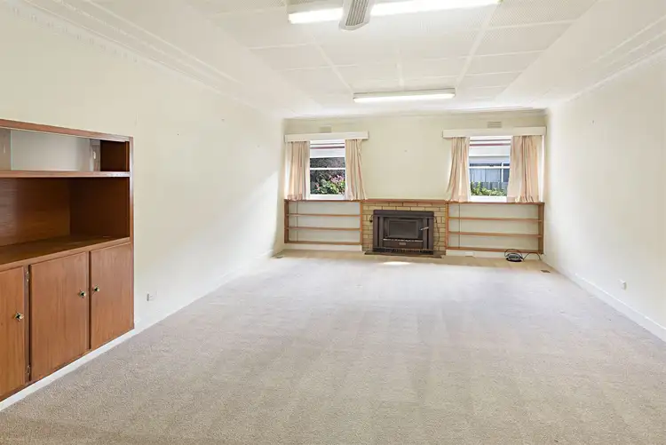 Second view of Homely house listing, 2 Acacia Street, Horsham VIC 3400